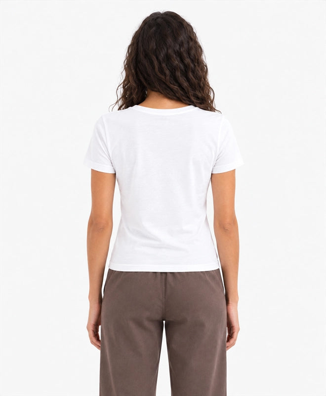 YELSOO women's Small Lives Vast Seas Seahorse Graphic Tee in White — back model view